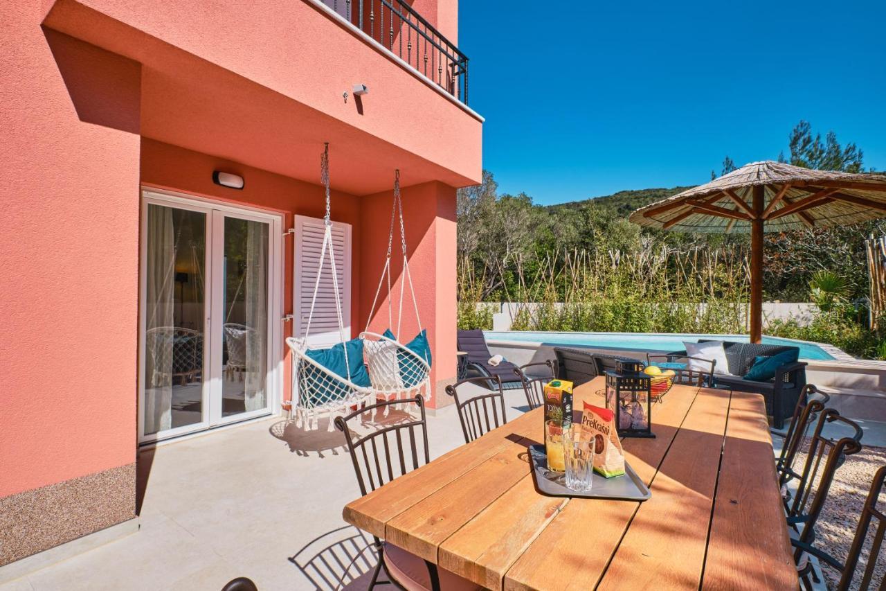 Meacres Sun Villa Miholascica Luaran gambar