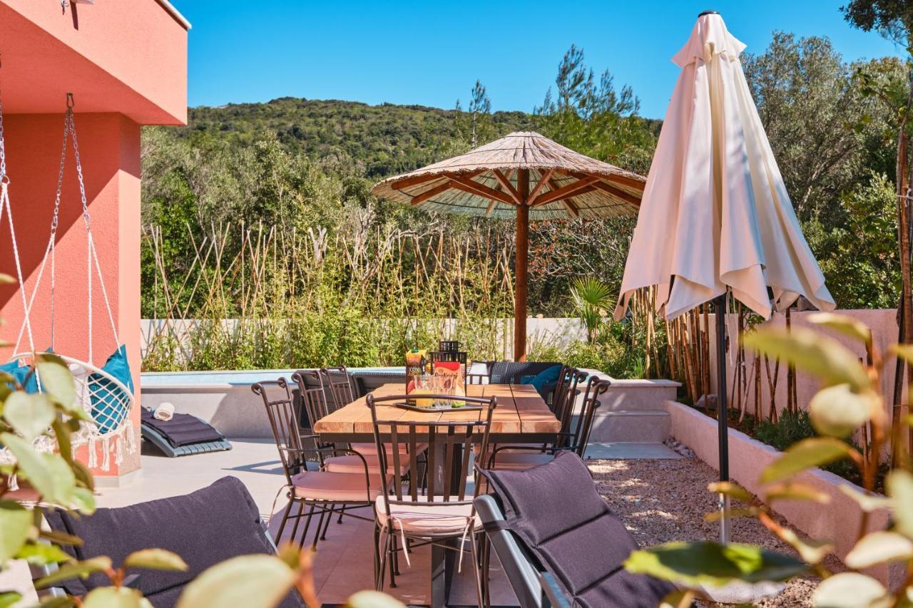 Meacres Sun Villa Miholascica Luaran gambar